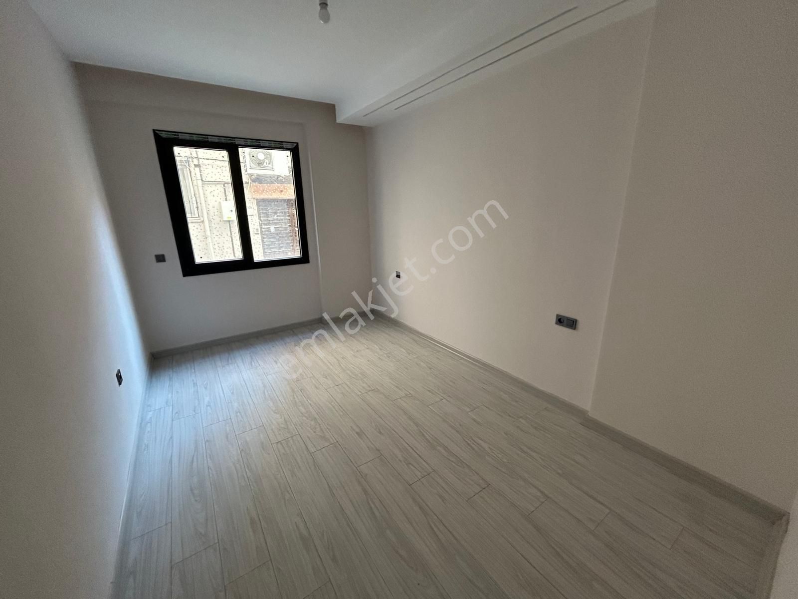 Kuşadası Merkezde Sıfır, Yerden Isıtmalı 2+1 Daire - Görsel 11