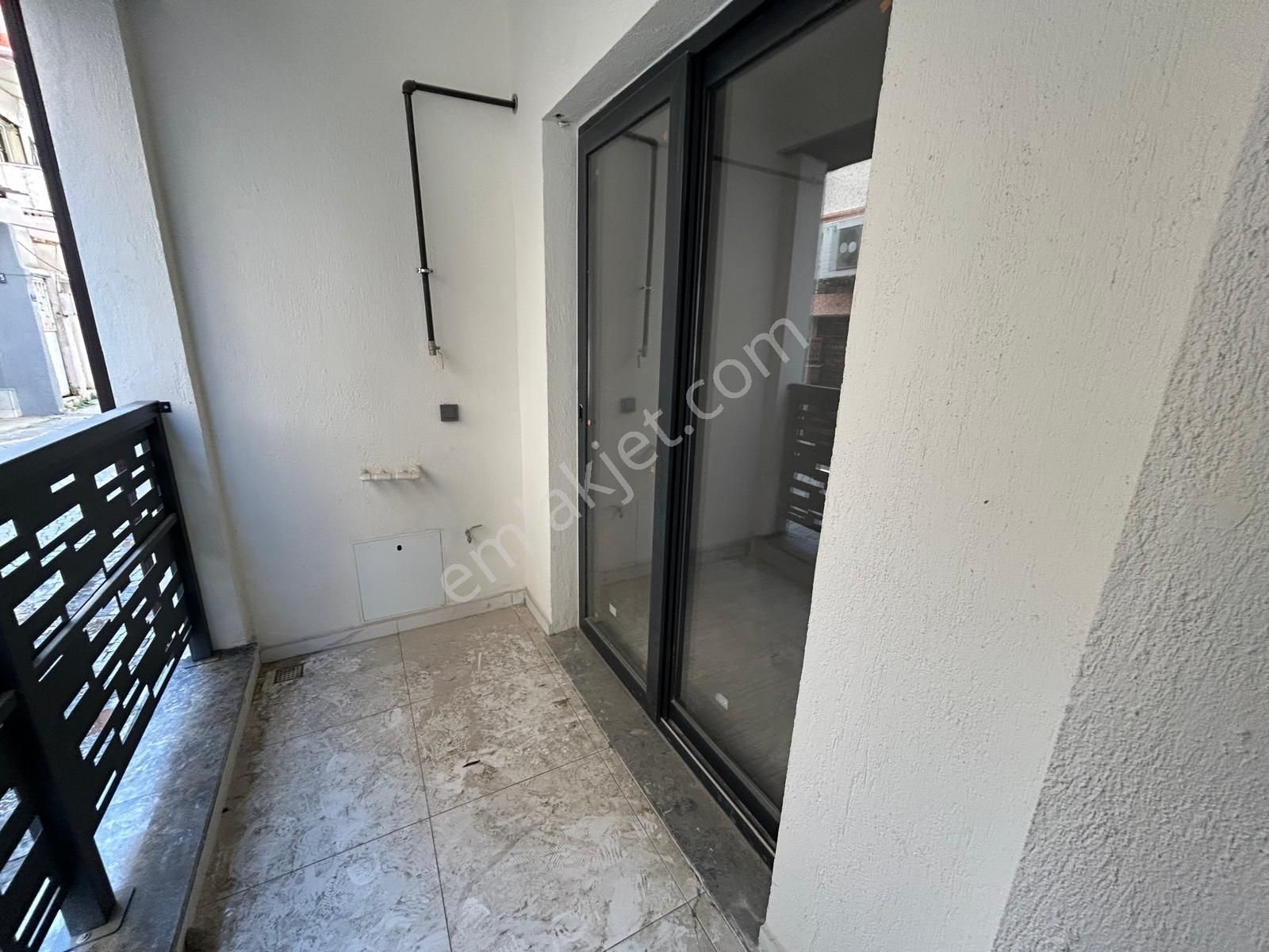 Kuşadası Merkezde Sıfır, Yerden Isıtmalı 2+1 Daire - Görsel 9