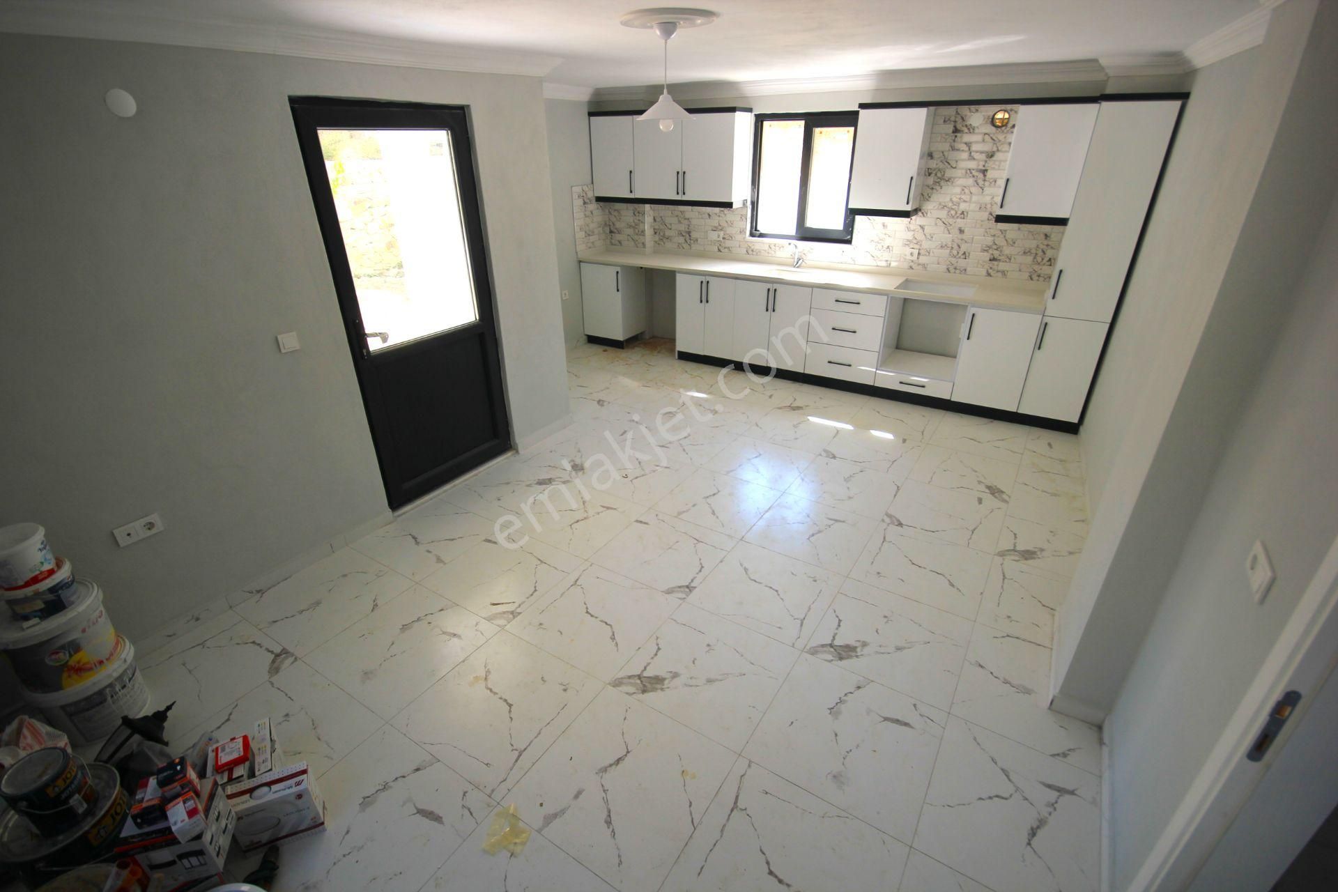 Aktiften Pelitköyde En Nezih Muhitinde Lüks 6+2 Manzaralı Satılık Villa - Görsel 6