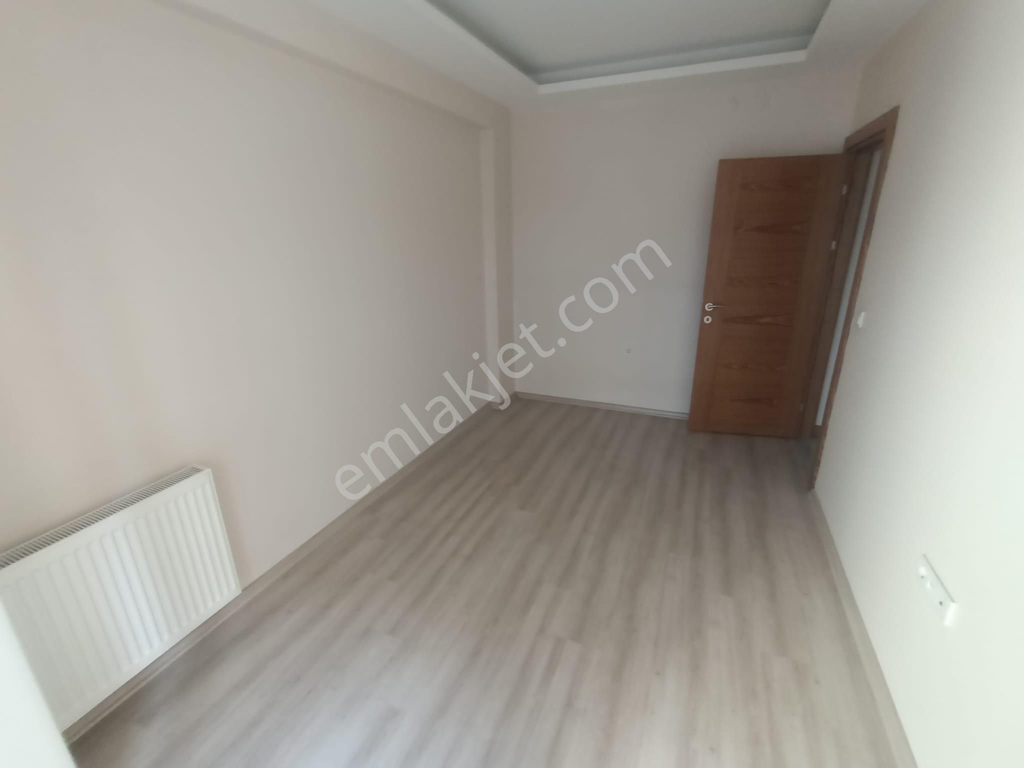 Yeni Girne Caddesi Yakını 2+1 Doğalgazlı Bakımlı Daire - Görsel 7