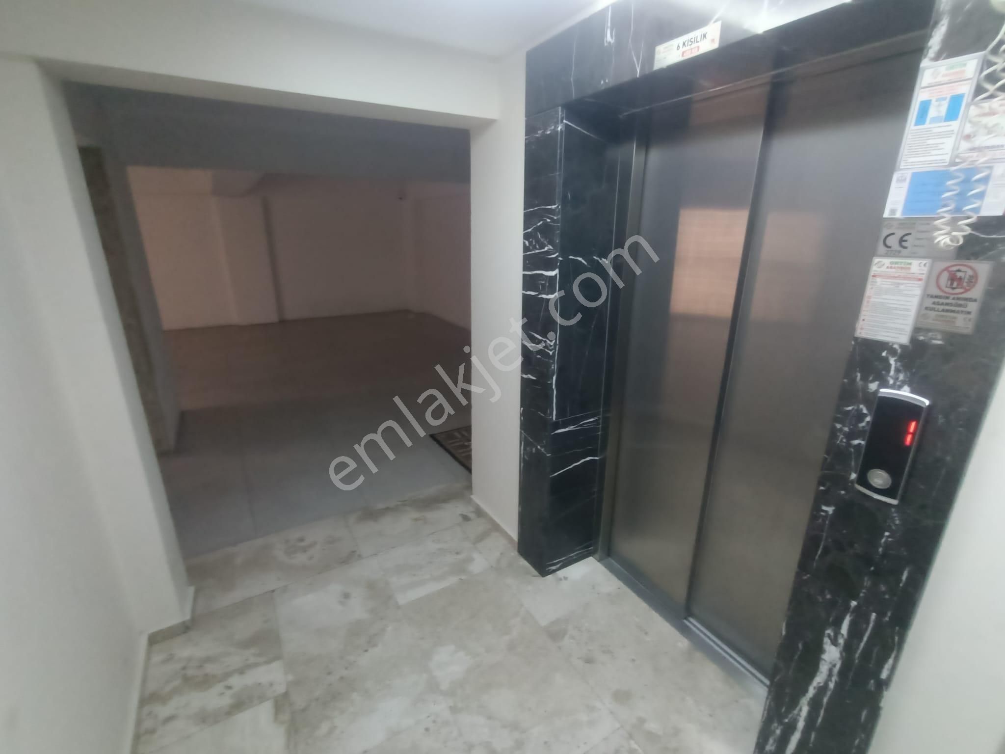 Yeni Girne Caddesi Yakını 2+1 Doğalgazlı Bakımlı Daire - Görsel 21