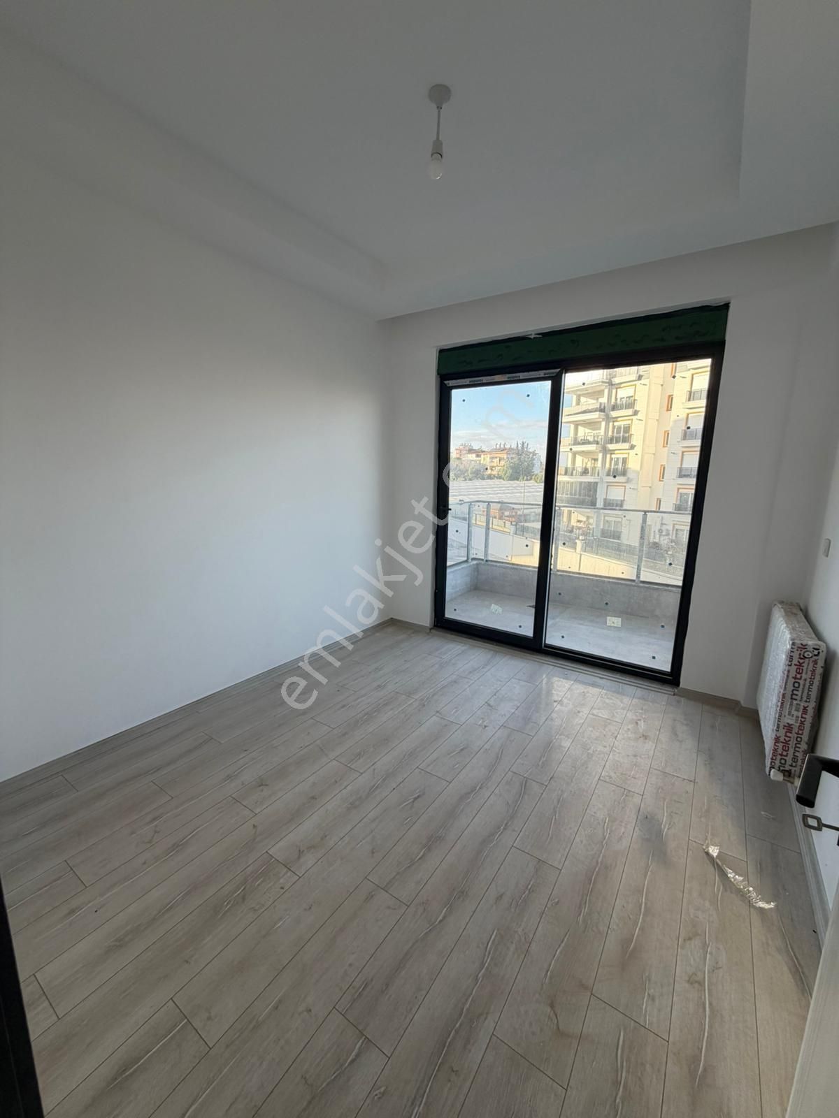 Gedik Mahallesinde Doğalgazlı 3+1 Site İçinde Kiralık Daire - Görsel 10