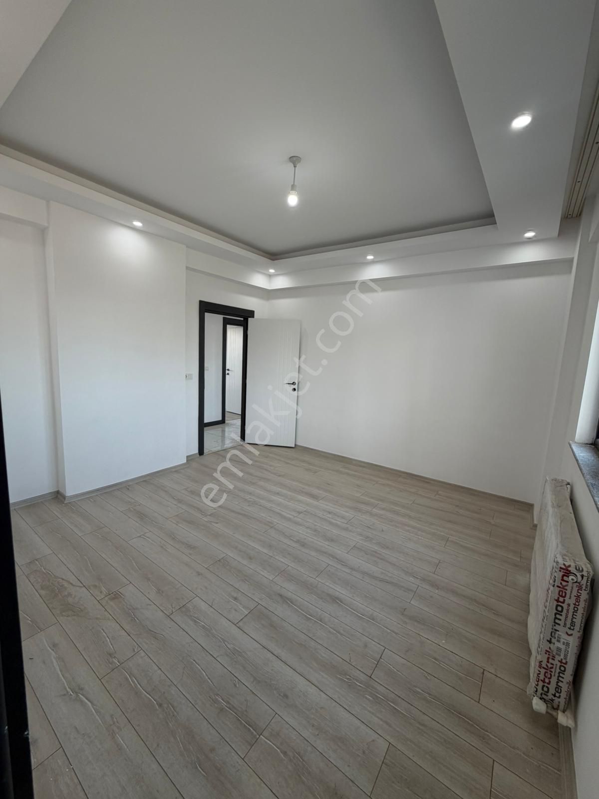 Gedik Mahallesinde Doğalgazlı 3+1 Site İçinde Kiralık Daire - Görsel 21