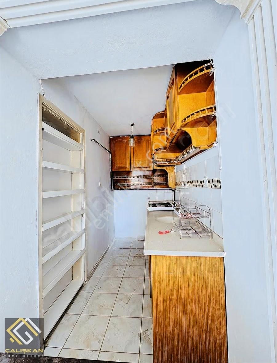 Halk Caddesi/otogar Tarafı/arakat/asansör/sıfır Parke Ve Kombi - Görsel 6