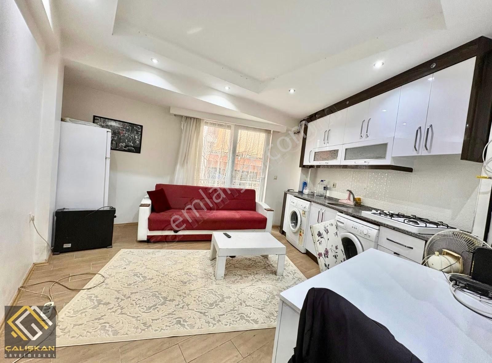 Çalışkan'dan Pelitlibağ'da Geniş Balkonlu 1+1 Apart