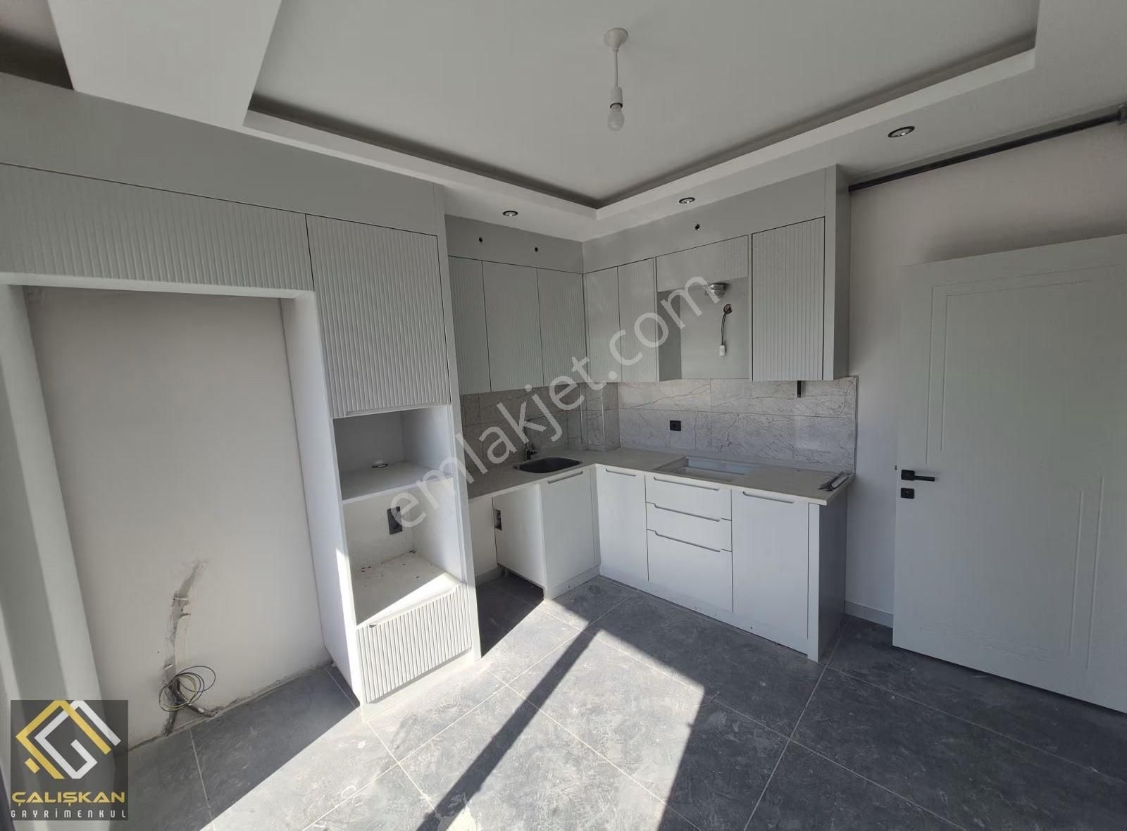 Çalışkandan Karahasanlı Mah Satılık 2+1 / 100 M2 - Görsel 2