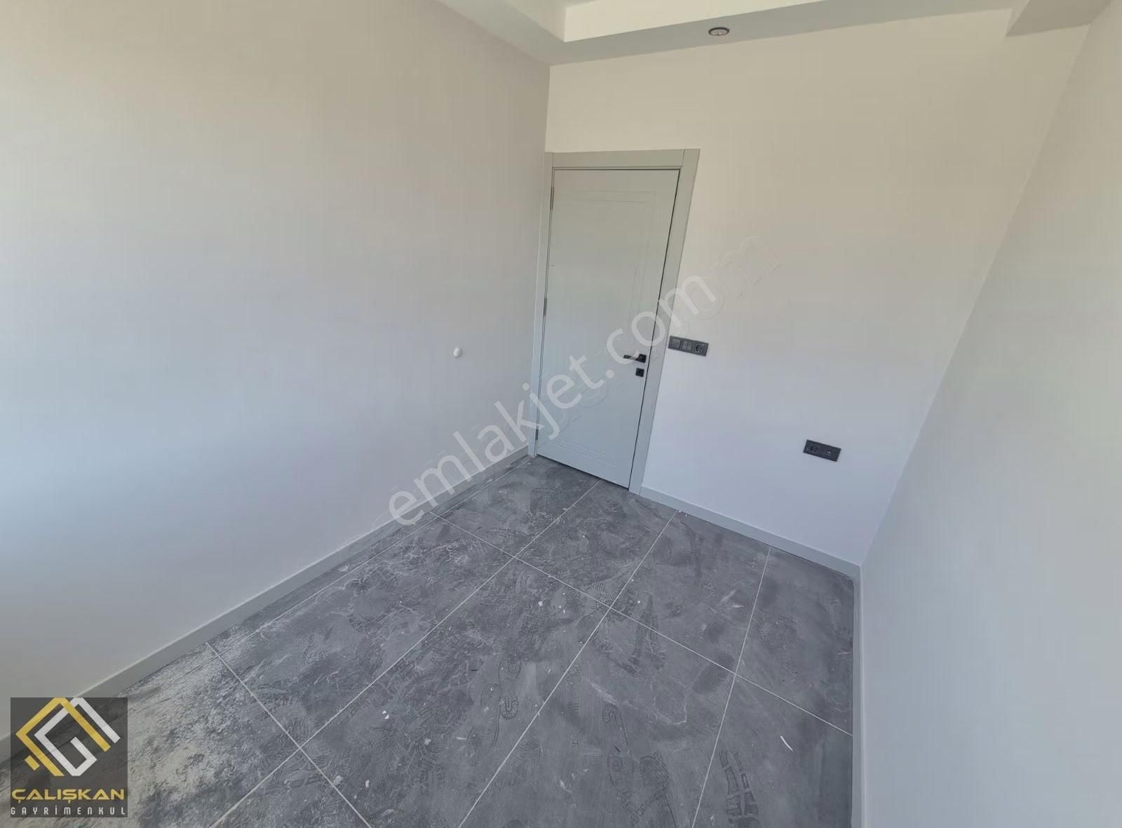 Çalışkandan Karahasanlı Mah Satılık 2+1 / 100 M2 - Görsel 16