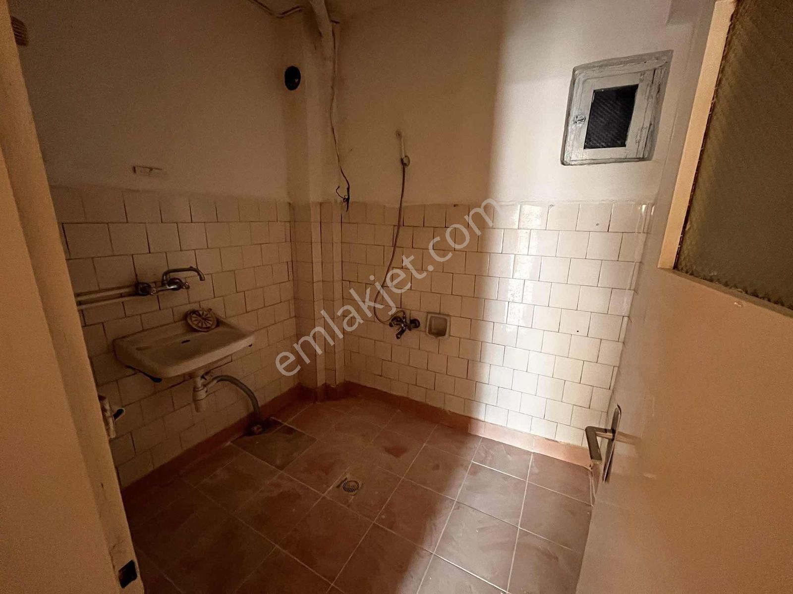 Yavuz Selim Caddesi Kiralık Ara Kat Daire - Görsel 9