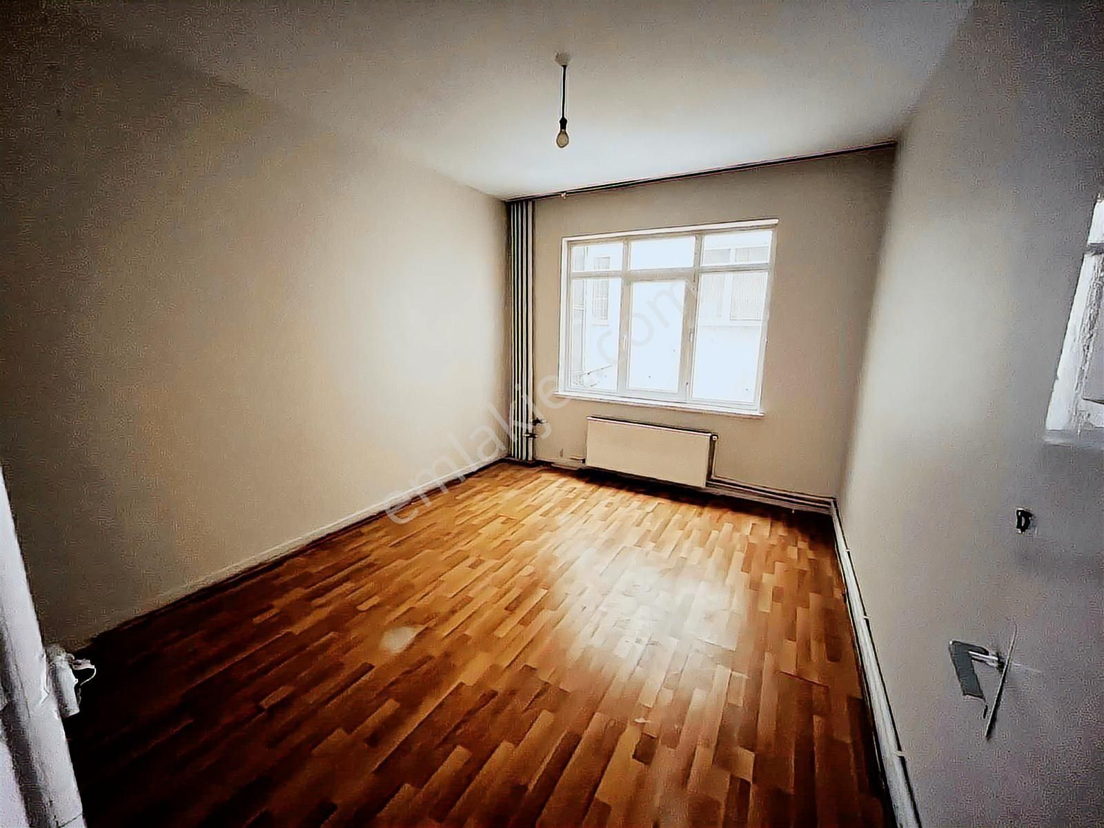 Yavuz Selim Caddesi Kiralık Ara Kat Daire - Görsel 13