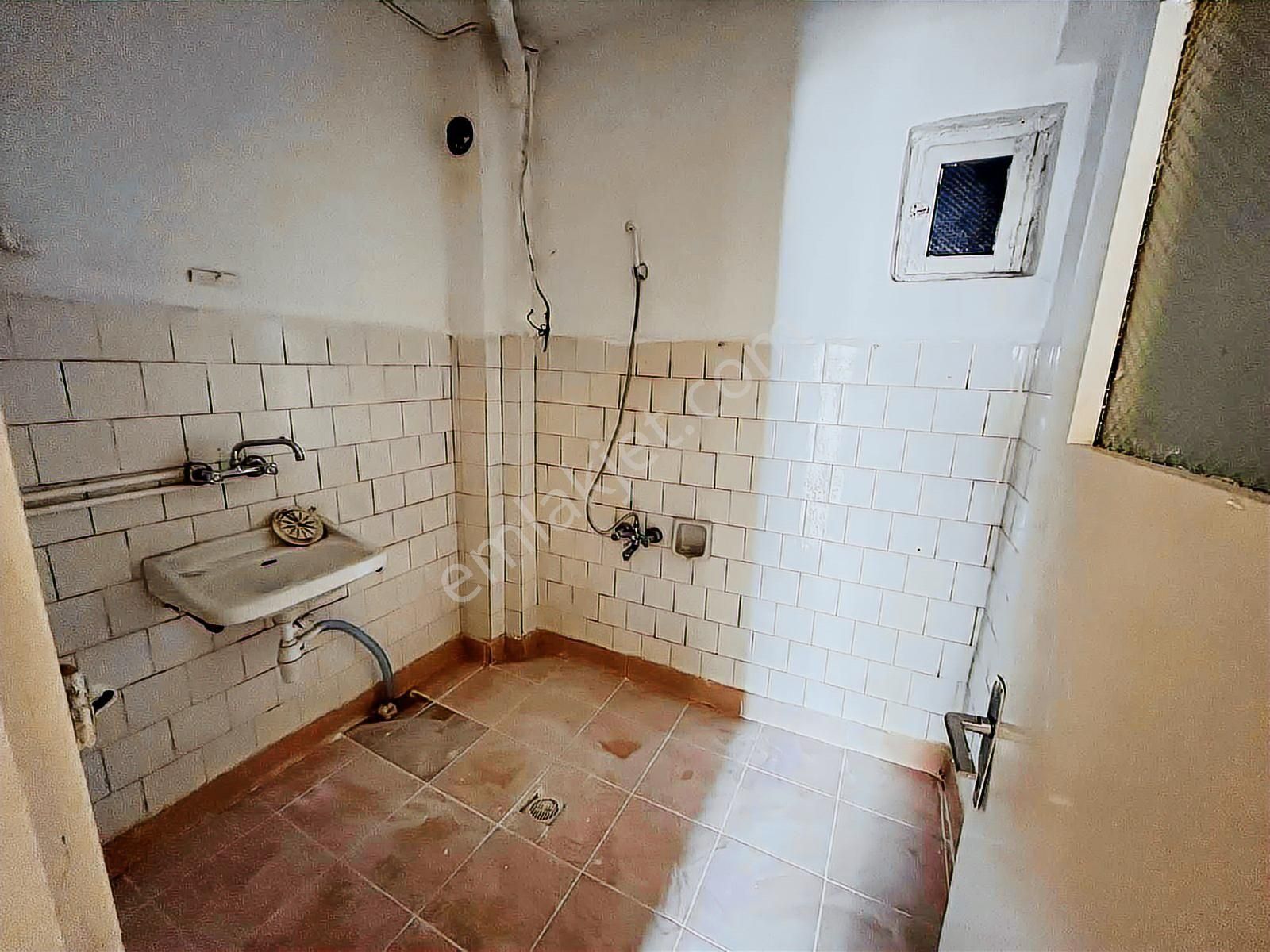 Yavuz Selim Caddesi Kiralık Ara Kat Daire - Görsel 12