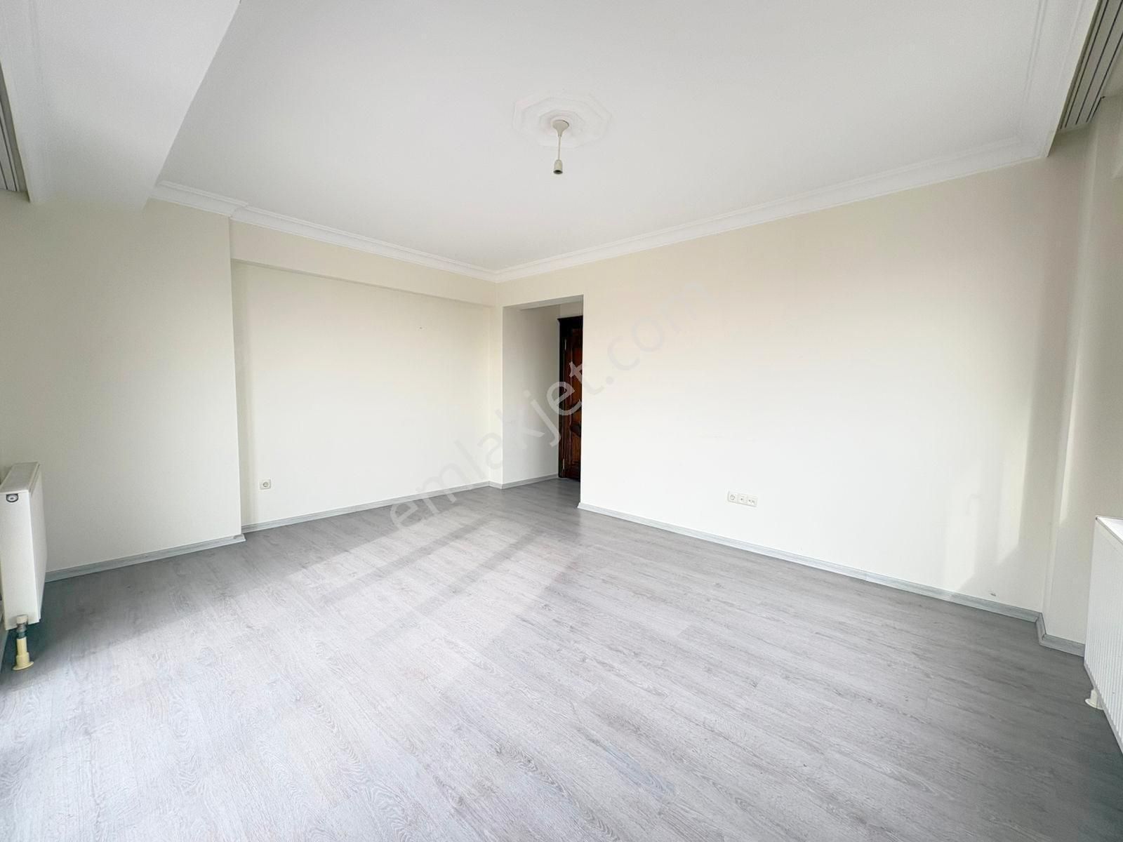 Mertcan'dan Şeyhli Mahallesi Caddeye 1dk Ara Kat 2+1 Daire - Görsel 4