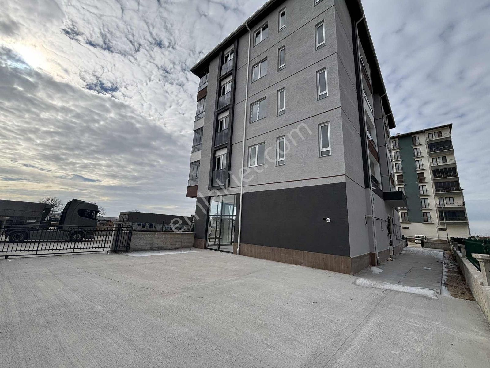 İstiklal Mahallesi Sıfır 3+1 Kiralık Daire - Görsel 3