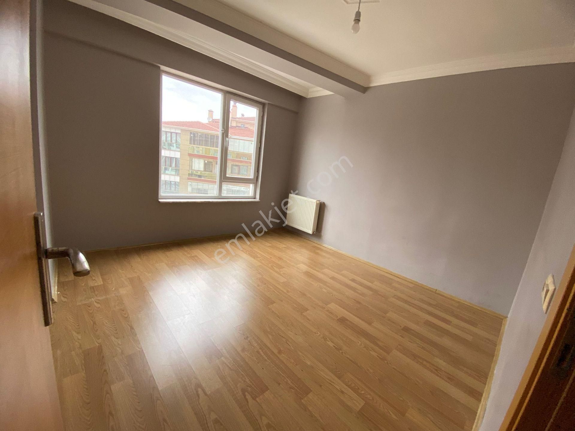 Mehmet Osman Cd Üzeri Köşe Arakat Asansörlü Fırsat 2+1 Daire Kk-5 - Görsel 13