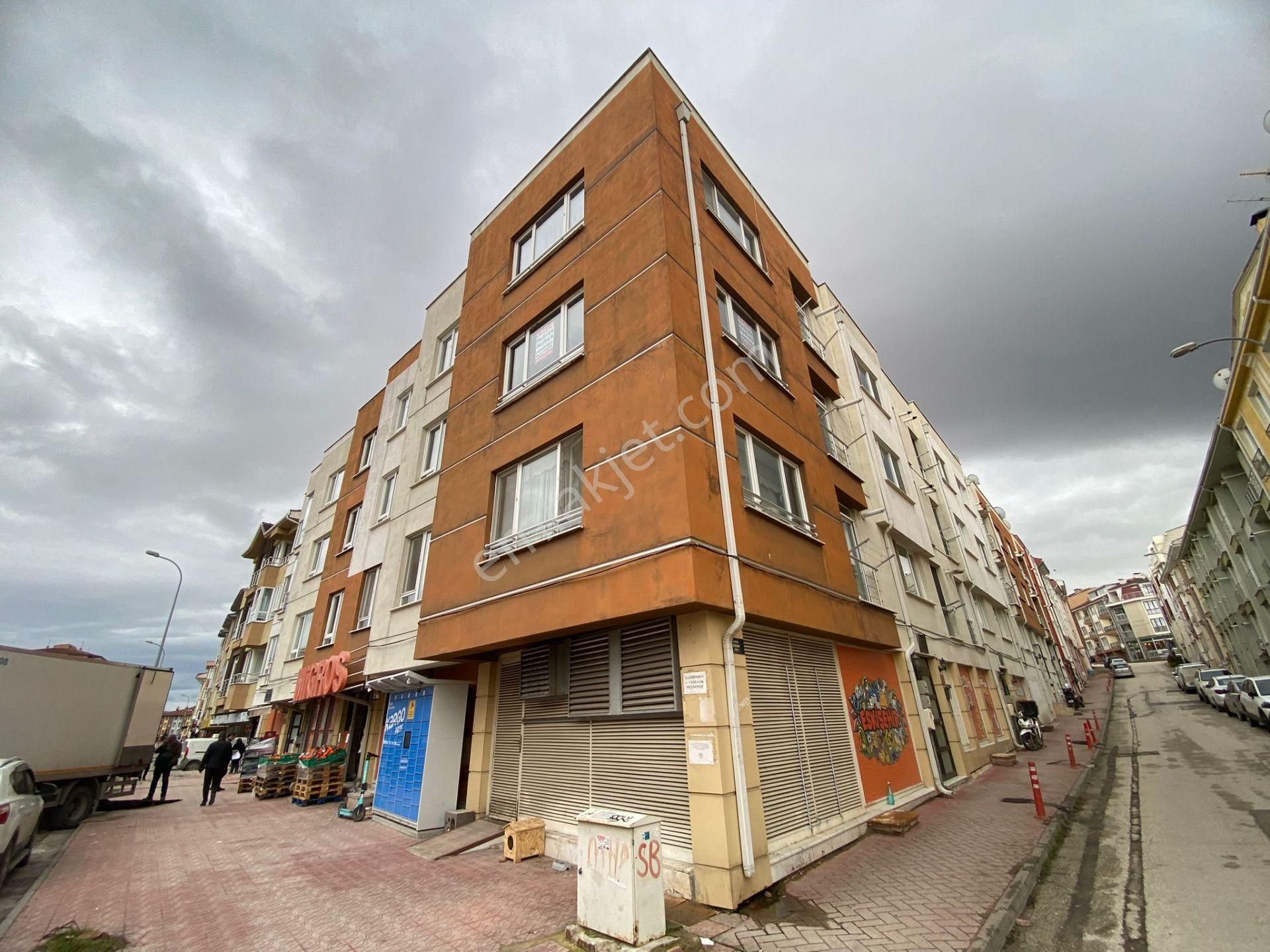 Mehmet Osman Cd Üzeri Köşe Arakat Asansörlü Fırsat 2+1 Daire Kk-5 - Görsel 23