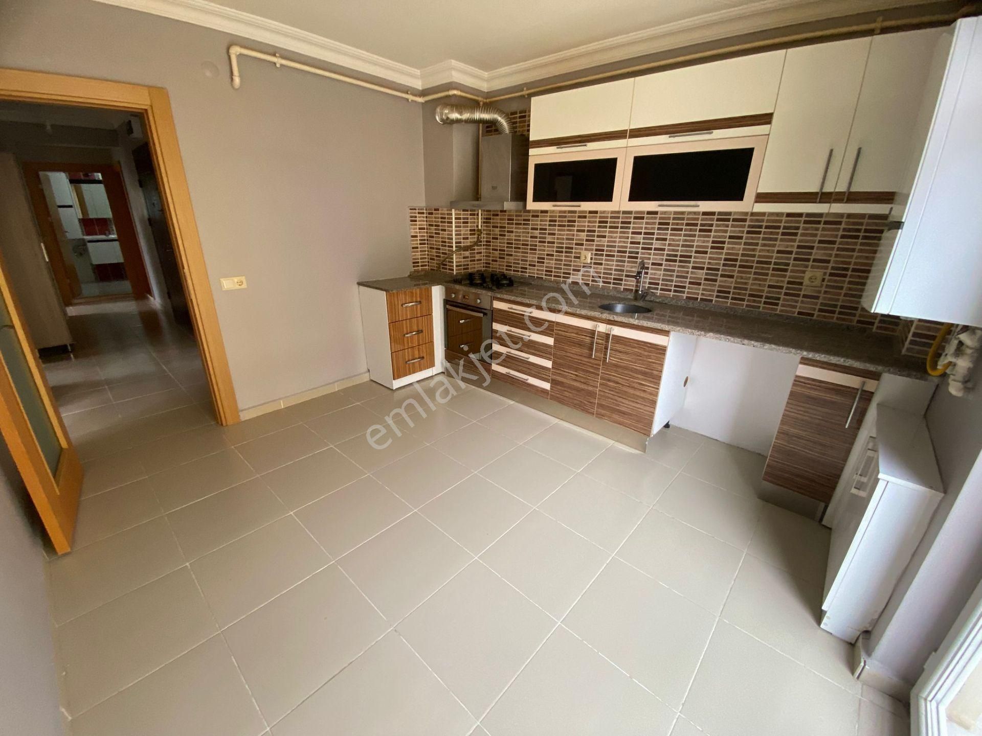 Mehmet Osman Cd Üzeri Köşe Arakat Asansörlü Fırsat 2+1 Daire Kk-5 - Görsel 2