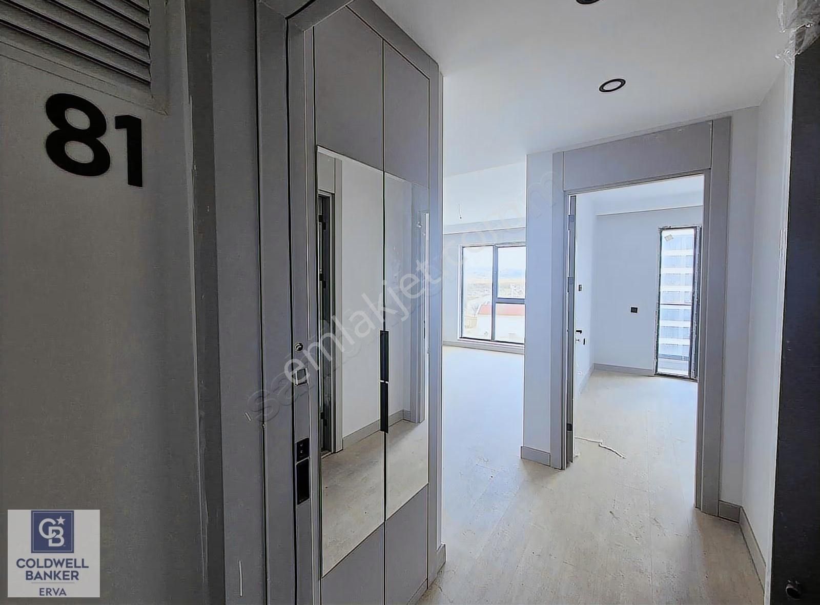 Esenboğa Havalimanı Yakınında Kiralık 1+1 Köşe Daire - Görsel 11