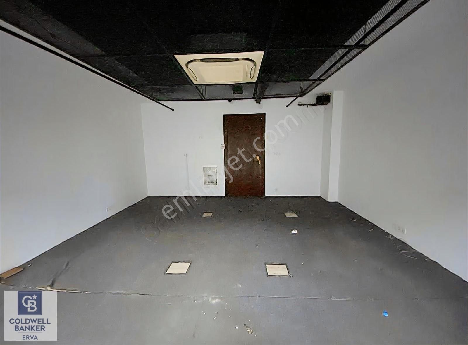 Nef 09 Plazada Metroya Çok Yakın Kiralık Ofis - Görsel 2