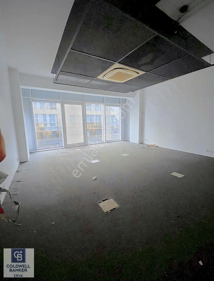 Nef 09 Plazada Metroya Çok Yakın Kiralık Ofis - Görsel 20