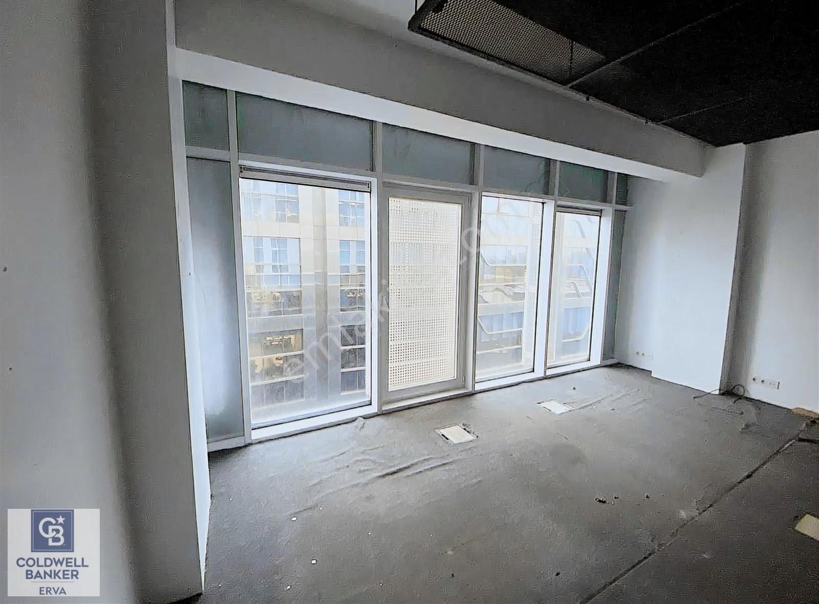 Nef 09 Plazada Metroya Çok Yakın Kiralık Ofis - Görsel 17
