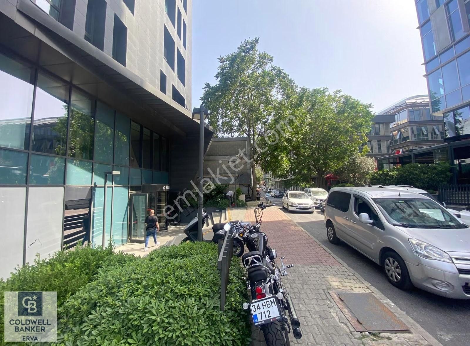 Nef 09 Plazada Metroya Çok Yakın Kiralık Ofis - Görsel 26