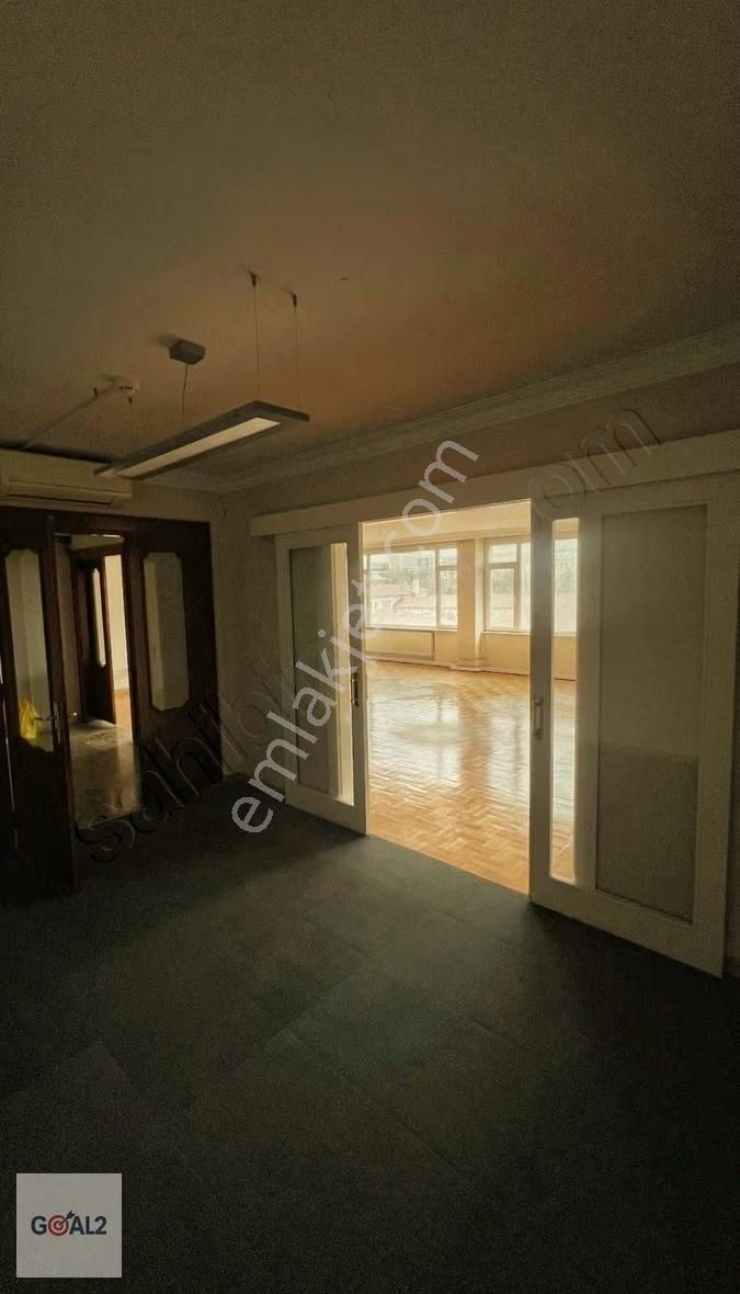 Gümüşsuyu'nda Deniz Manzaralı 5+1 Kiralık Daire (300m²) - Görsel 2