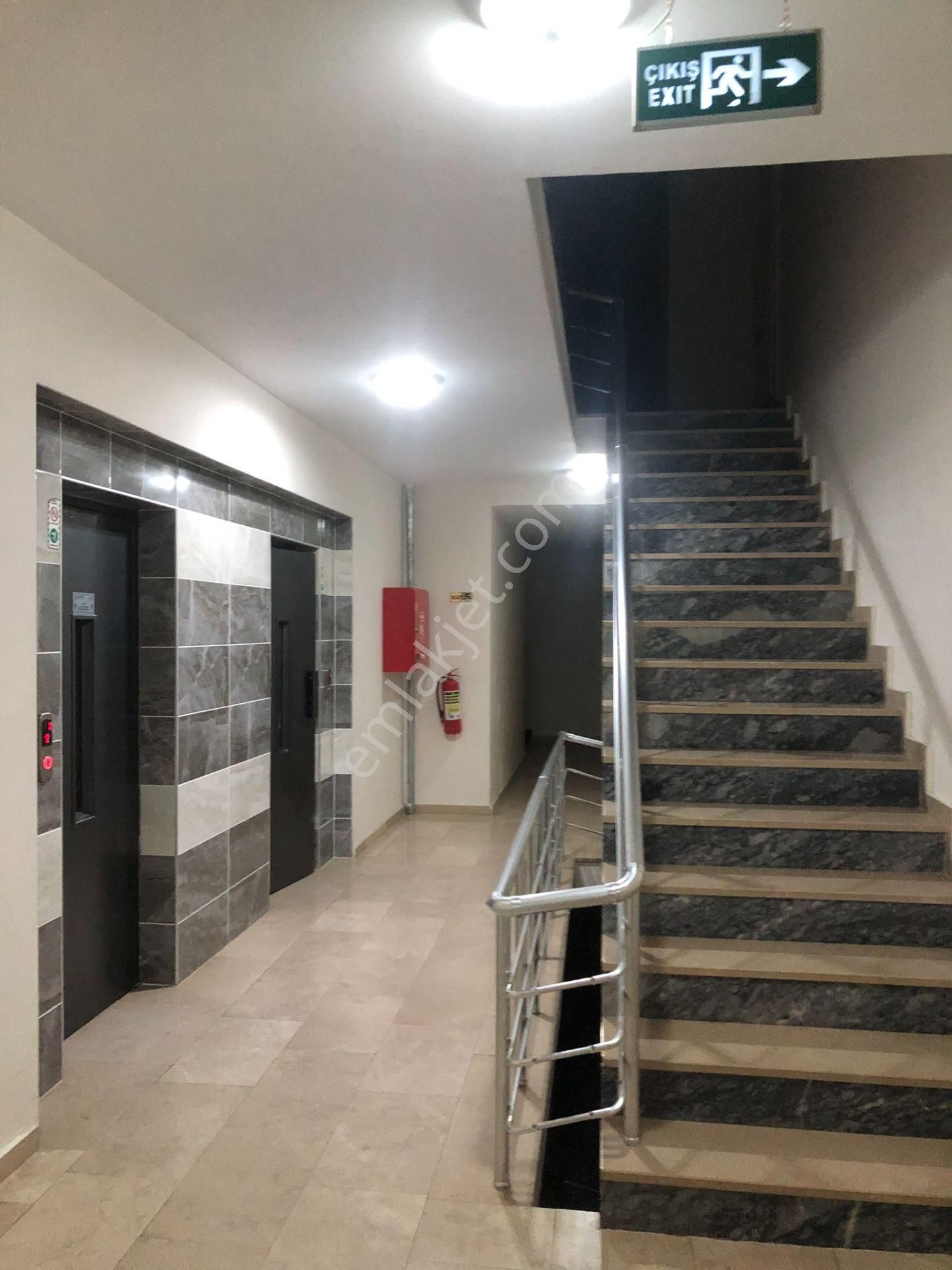 Büyükliman Sitesinde | 3+1 | 135 M² | Lüks Fırsat Satılık Daire!!! - Görsel 10