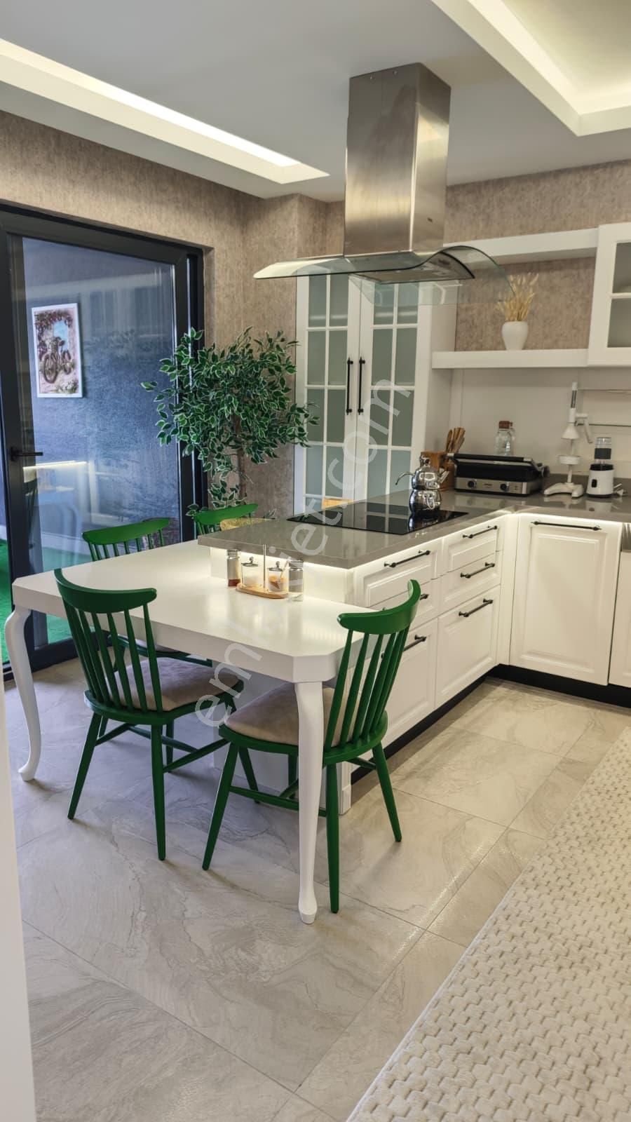 Cumhuriyet Mahallesi Site İçerisinde Ultra Lüks 3+1 Satılık Daire - Görsel 2