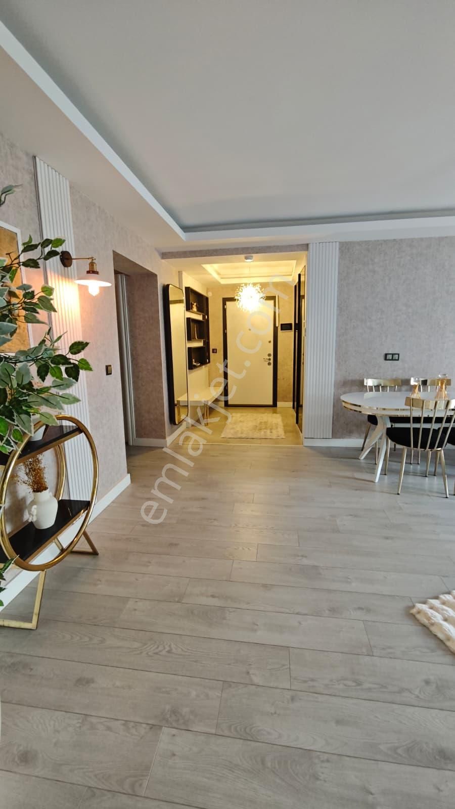 Cumhuriyet Mahallesi Site İçerisinde Ultra Lüks 3+1 Satılık Daire - Görsel 14