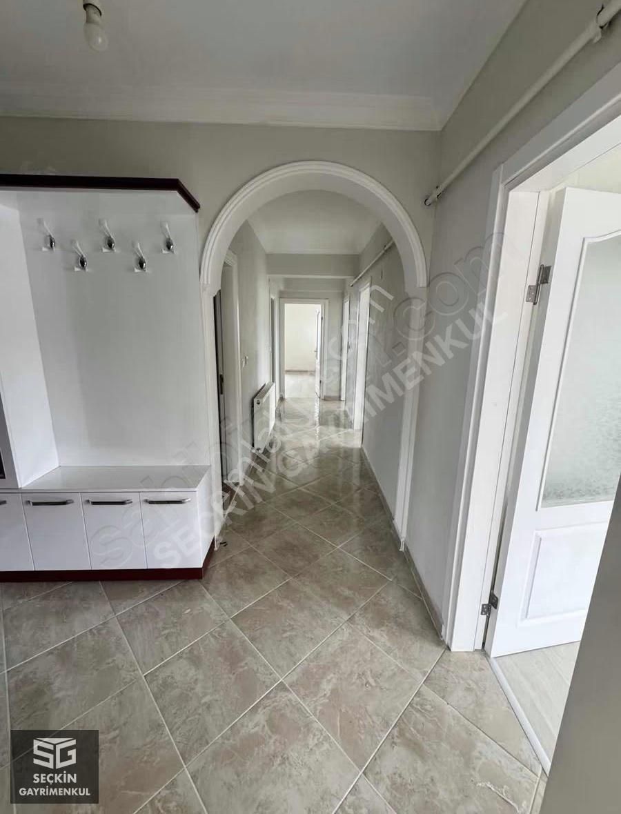 Üçeylül Mahallesinde Kiralık 3+1 Daire - Görsel 8