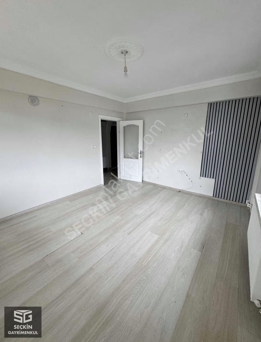 Üçeylül Mahallesinde Kiralık 3+1 Daire - Görsel 6