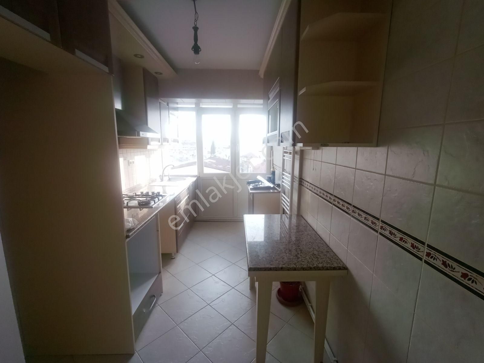 Şehir Manzaralı 3+1 Daire - Görsel 4