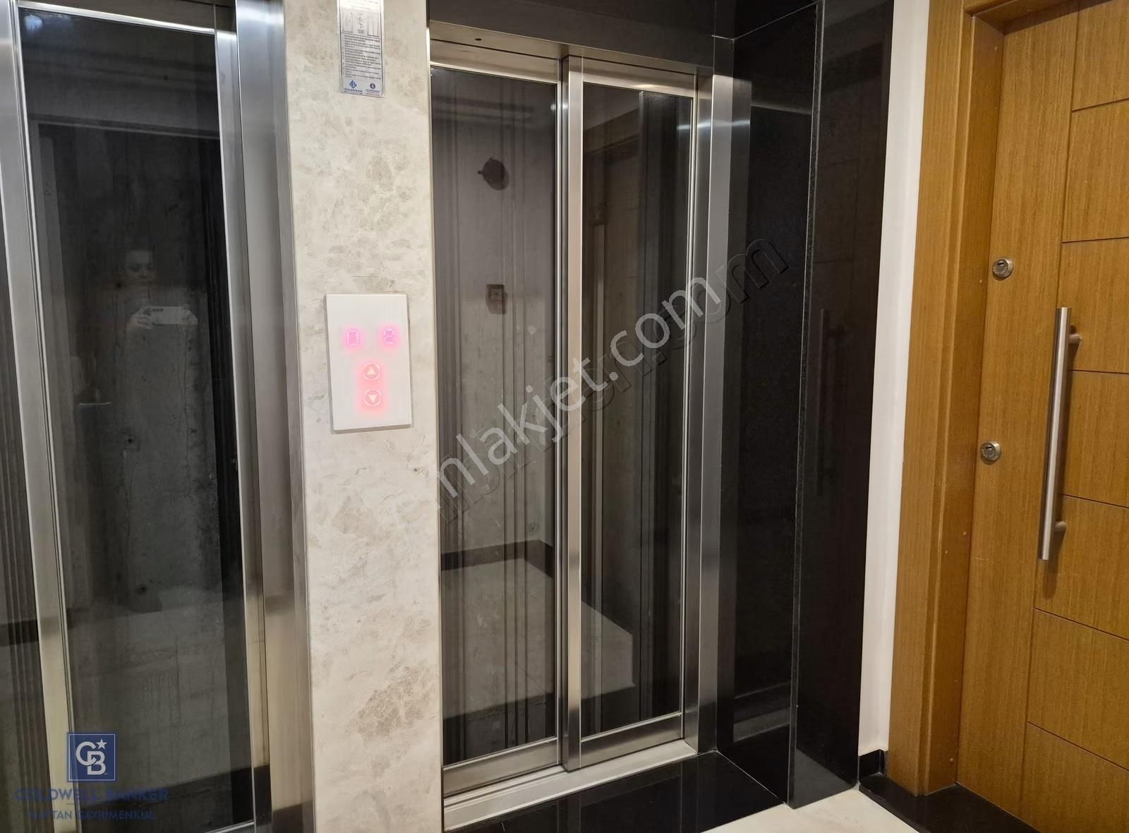 Göztepe Akasya Kule'de Caddeye Yürüme Mesafesinde 4+1 - Görsel 32