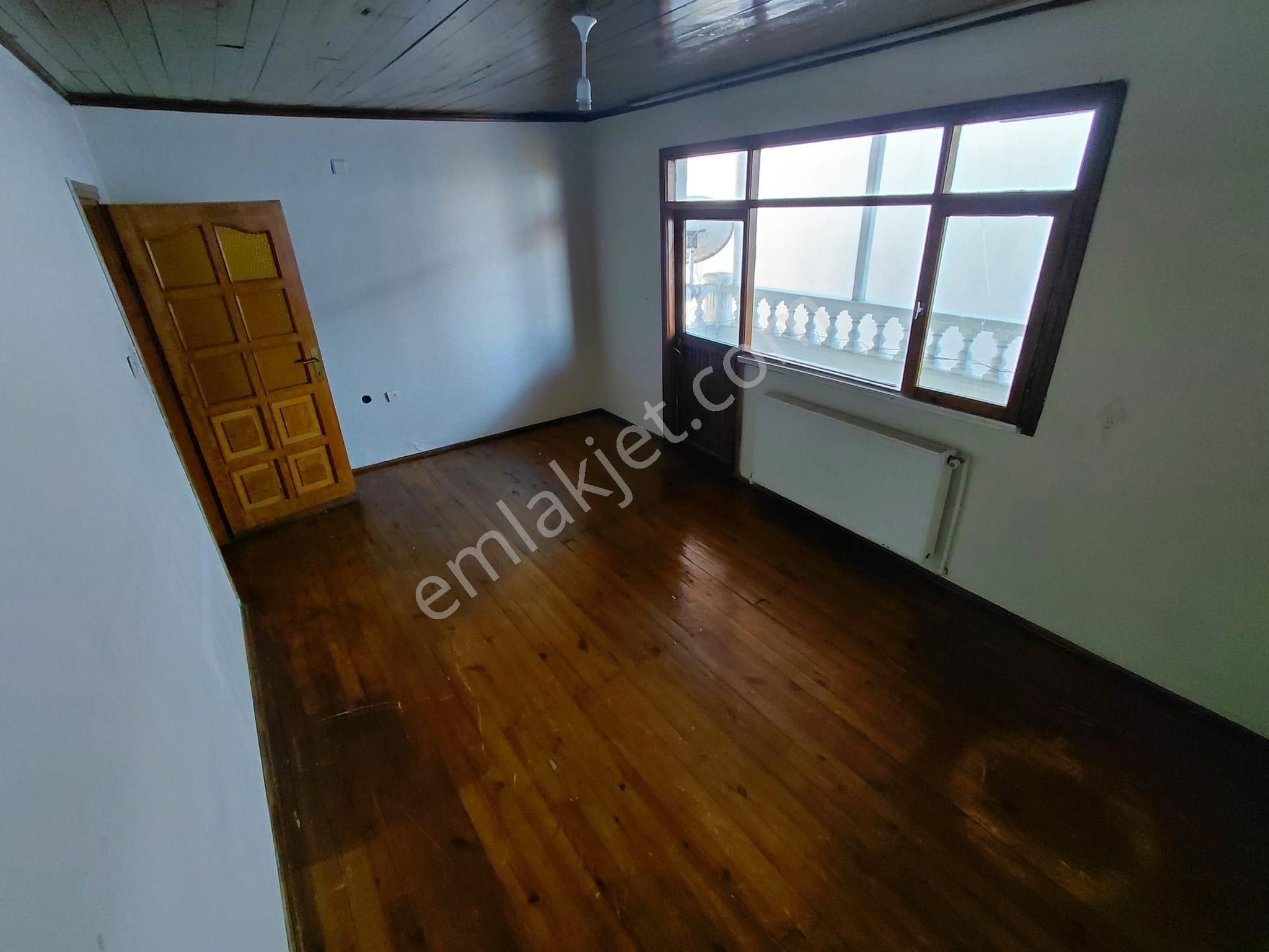 Cadde Üzeri-ulaşım Sorunsuz-geniş Kullanımlı-2,5+1 Kiralık Daire - Görsel 21