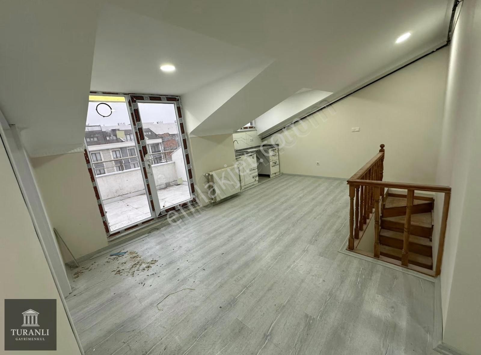 Turanlı'dan Söğütlüçeşme'de Sıfır Ana Yolun Dibinde 4+1 Dubleks - Görsel 9