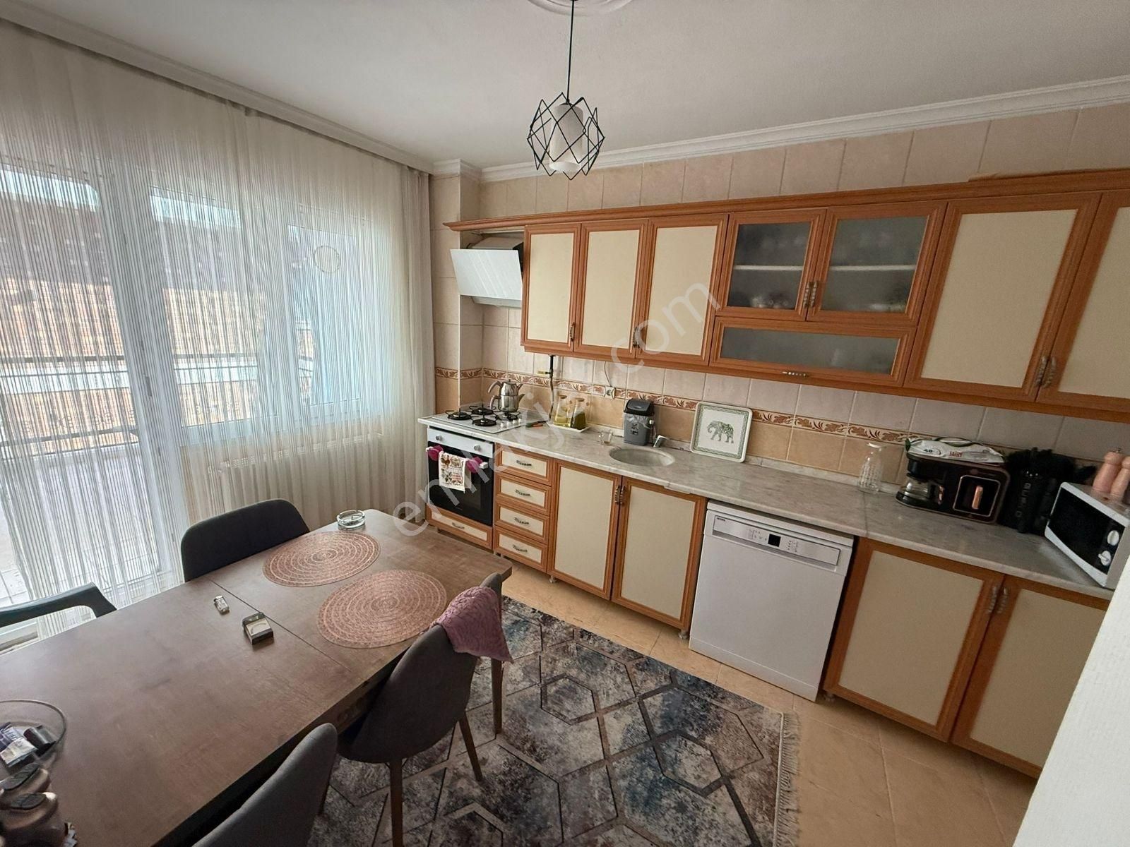 Ufuk Mahallesinde Ana Cadde Üzerinde 3+1 Satılık Daire - Görsel 17