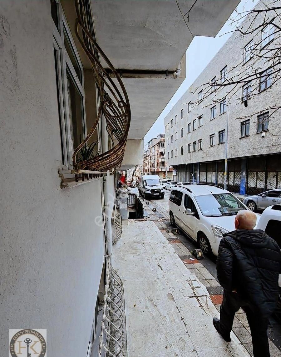 Sultangazi Malkoçoğlu 3+1 Tramvaya Yakın Satılık Daire - Görsel 3