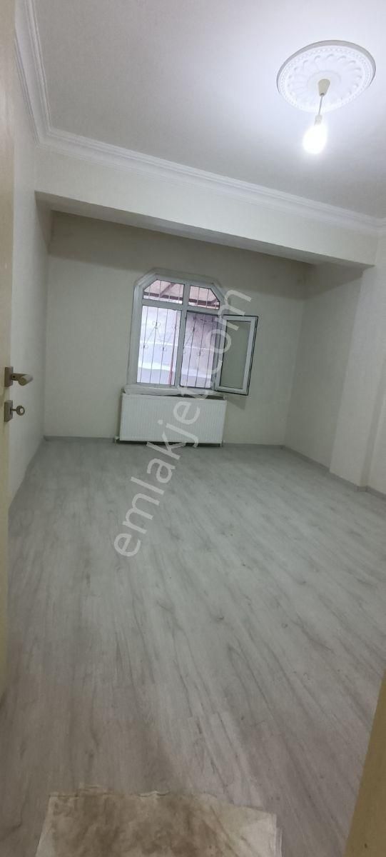 Şemsipaşa Satılık Daire Bahçe Kat Masrafsız 2+1 - Görsel 5