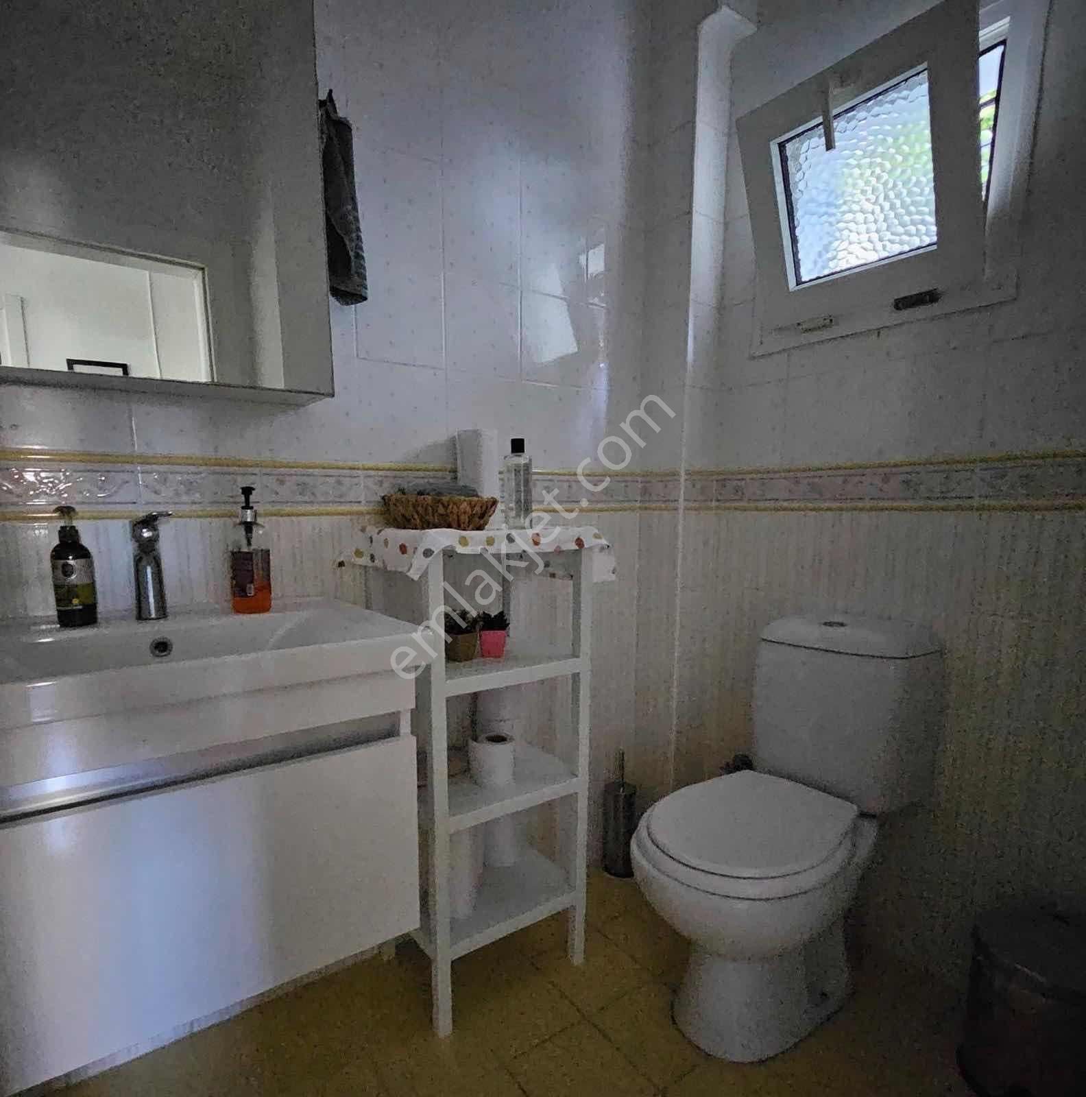 Bitez Burak Sitesinde Tam Müstakil 4+1 Villa - Görsel 17