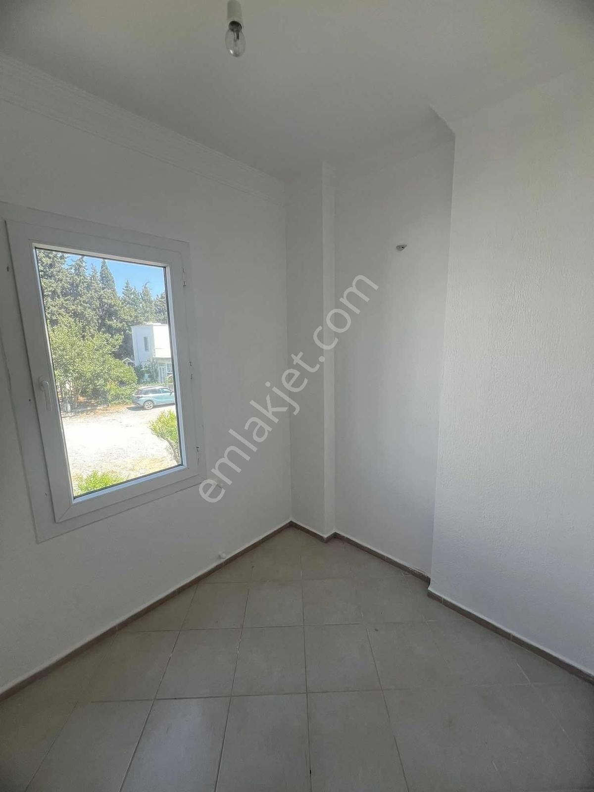 Gümüşlük Merkezde Bahçeli İkiz Dubleks 3+1 Villa - Görsel 8