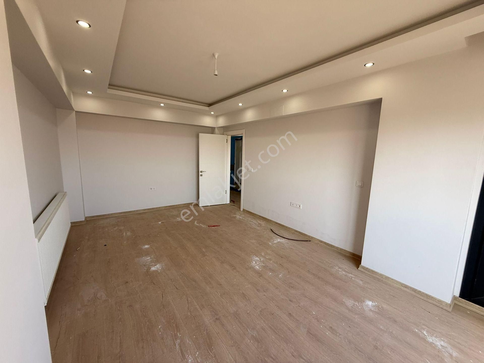 Manisa Alaşehir Alper Gayrimenkulden Kurtuluş Mah. Deniz Park Evleri 2+1 90m2 - Görsel 15