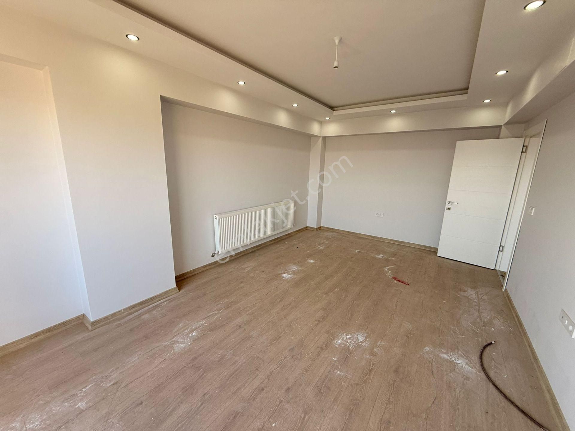 Manisa Alaşehir Alper Gayrimenkulden Kurtuluş Mah. Deniz Park Evleri 2+1 90m2 - Görsel 17