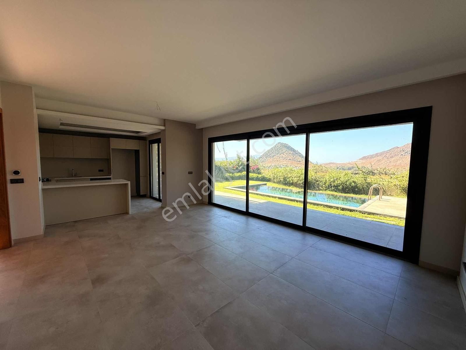 Bodrum Akyarlarda Özel Havuzlu 4+1 Müstakil Villa - Görsel 14