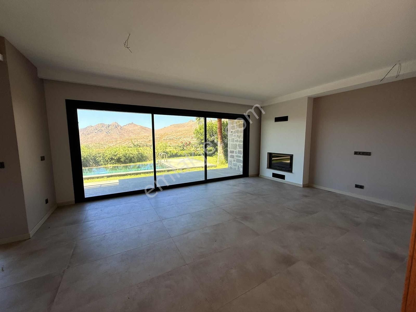 Bodrum Akyarlarda Özel Havuzlu 4+1 Müstakil Villa - Görsel 15