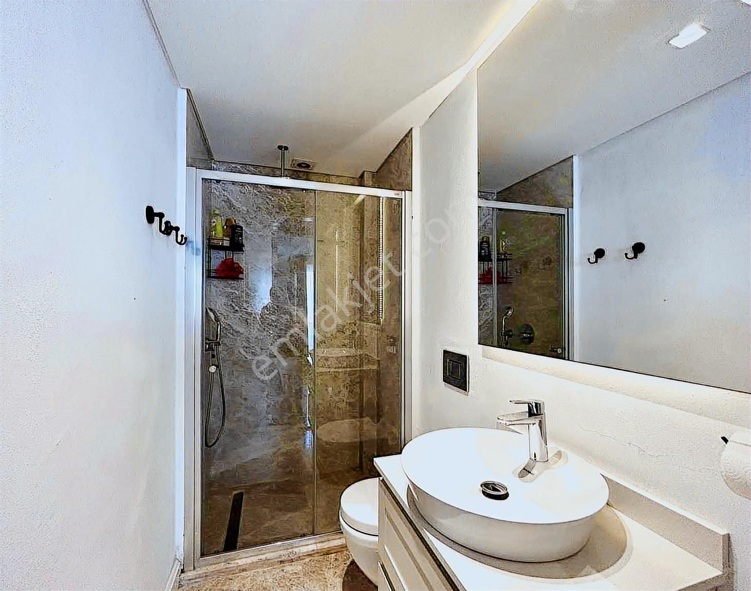 Bodrum Bitez Sahil Plajlı Sitede Eşyalı Bahçe Katı Kiralık Daire - Görsel 3