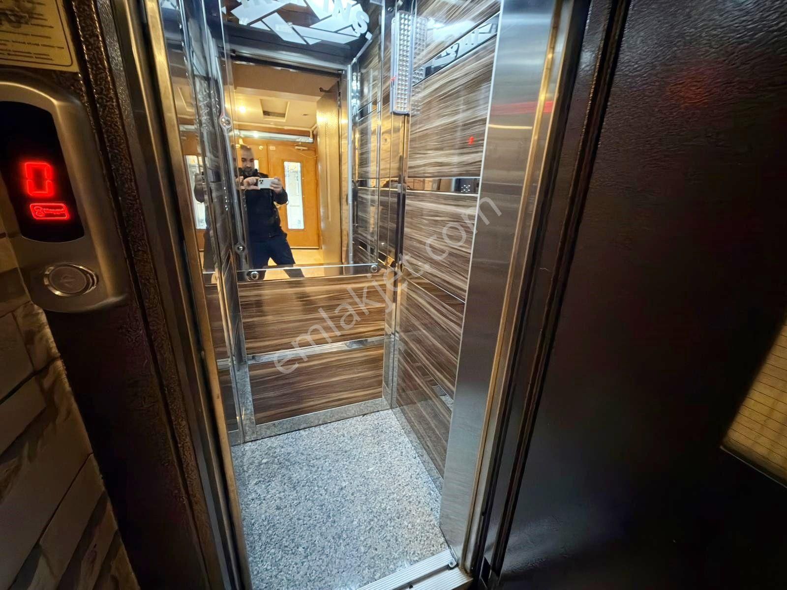 Salih Emlak 'tan Satılık 2+1 Yüksek Giriş Güney Cephe 13 Yaşında - Görsel 24