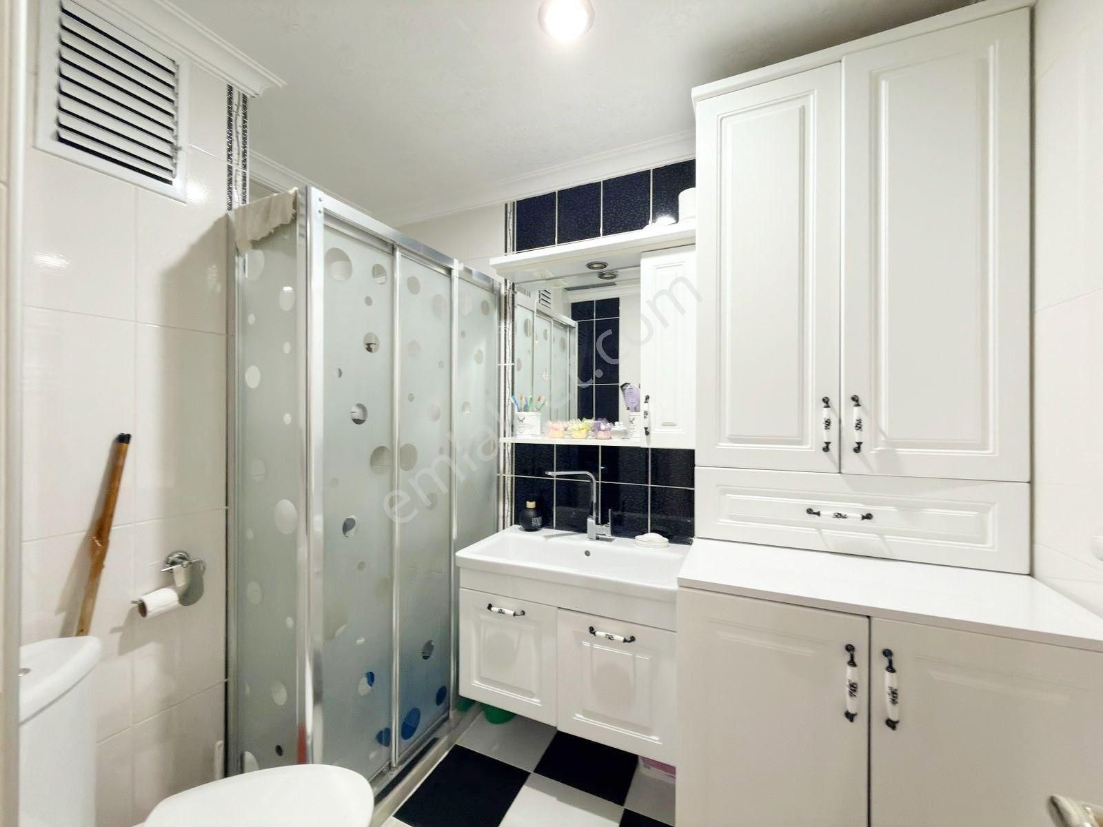 Salih Emlak 'tan Satılık 2+1 Yüksek Giriş Güney Cephe 13 Yaşında - Görsel 17