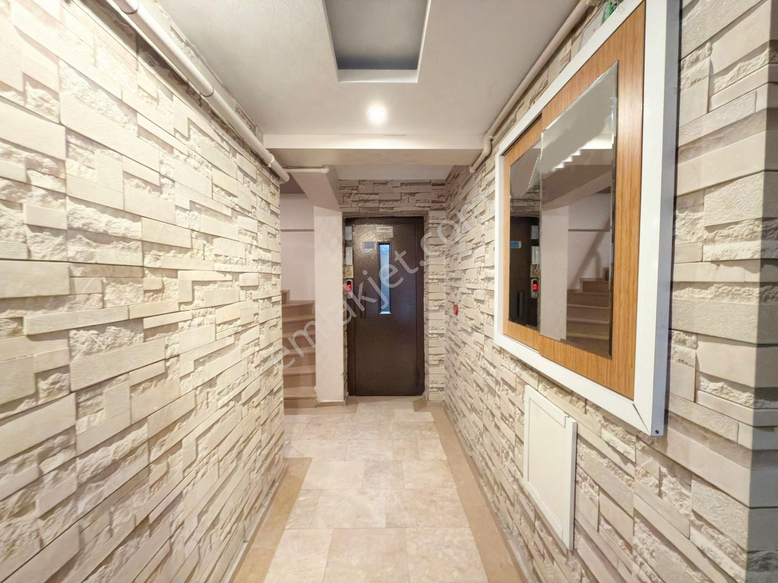 Salih Emlak 'tan Satılık 2+1 Yüksek Giriş Güney Cephe 13 Yaşında - Görsel 23