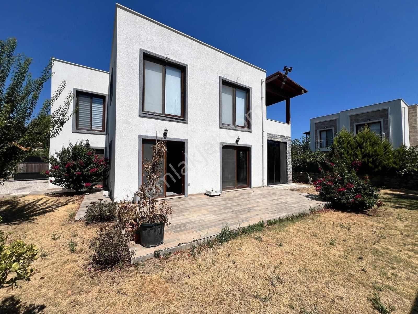 Bodrum Gölköyde Kiralık Eşyalı 3+1 Daire Denize 500 M - Görsel 16