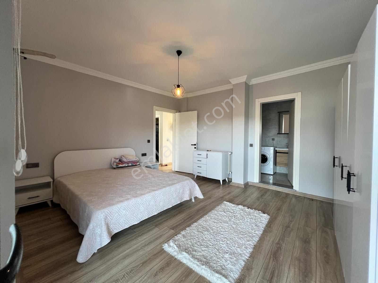 Bodrum Gölköyde Kiralık Eşyalı 3+1 Daire Denize 500 M - Görsel 21