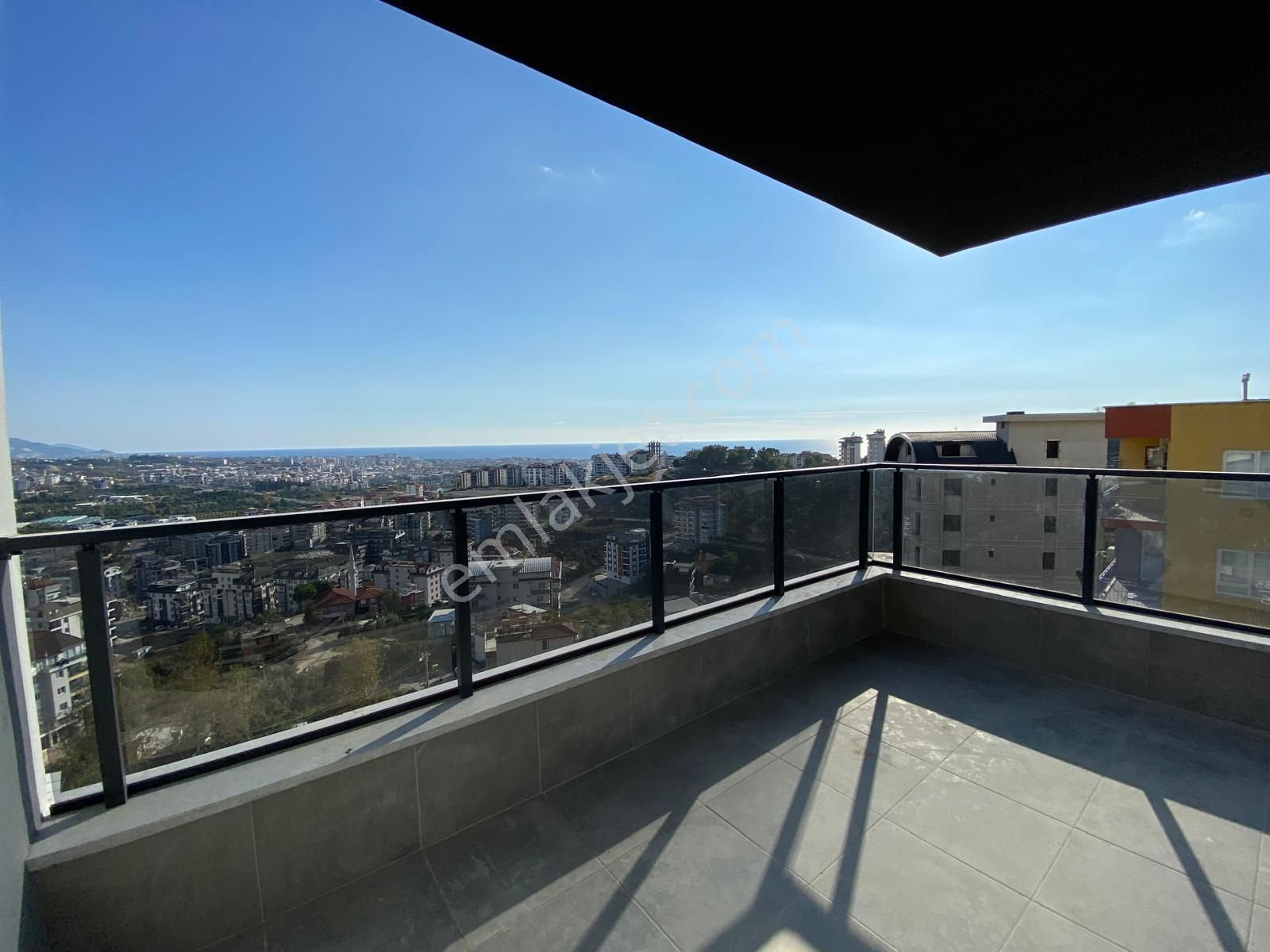 Alanya Çıplaklı'da Satılık 3+1 Full Manzaralı Sıfır Daire - Görsel 3